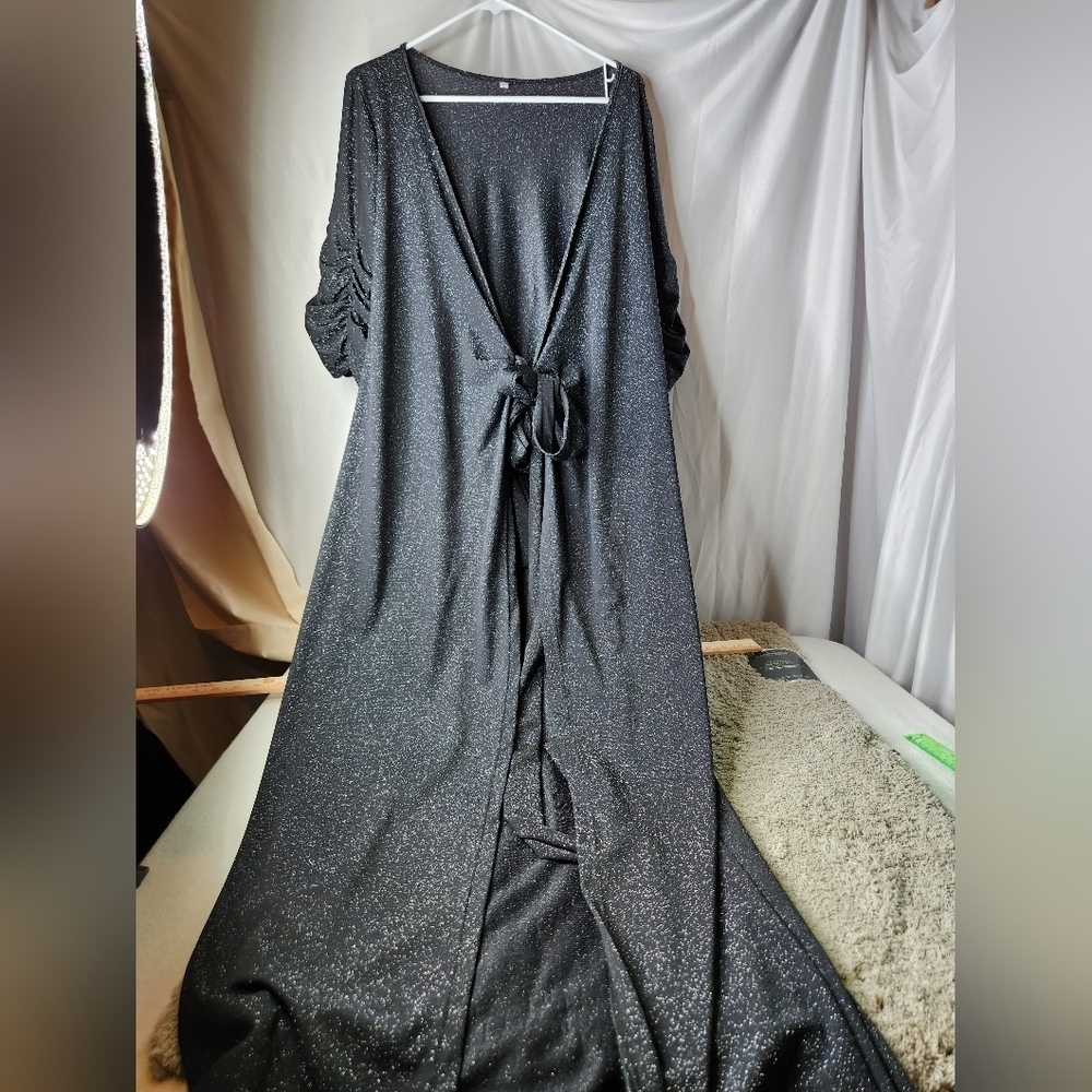 Sparkly Black Robe Size L
